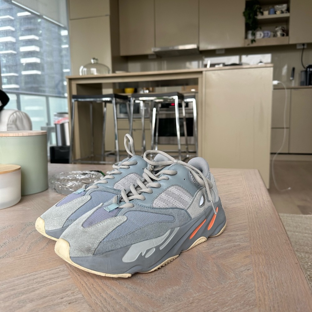 Yeezy boost 700 - Picture 7 of 8